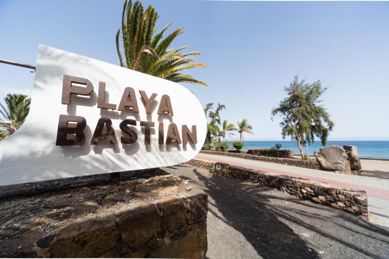 Bastian Beach. Casa Cheah. Sea View Коста Тегисе Екстериор снимка
